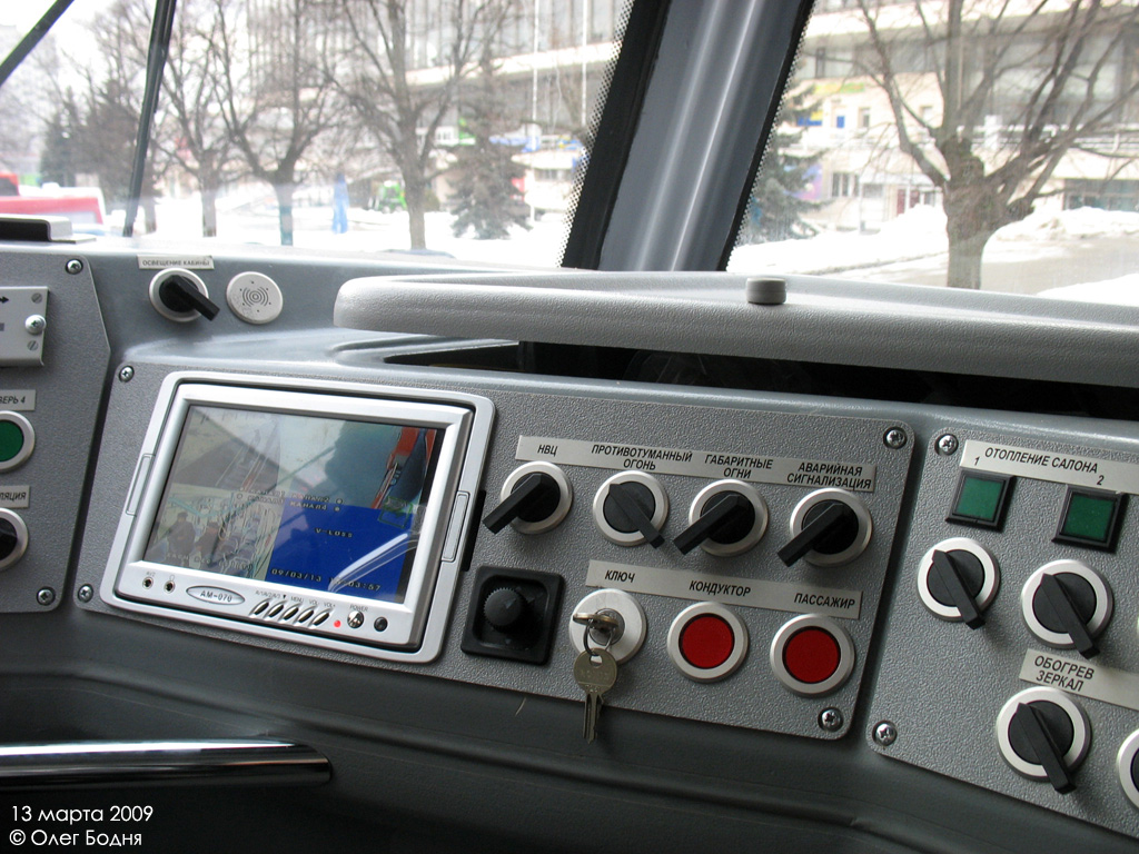 Нижний Новгород, ЛМ-2008 / 71-153 № 2501; Москва — Выставка "Общественный транспорт — 2009"