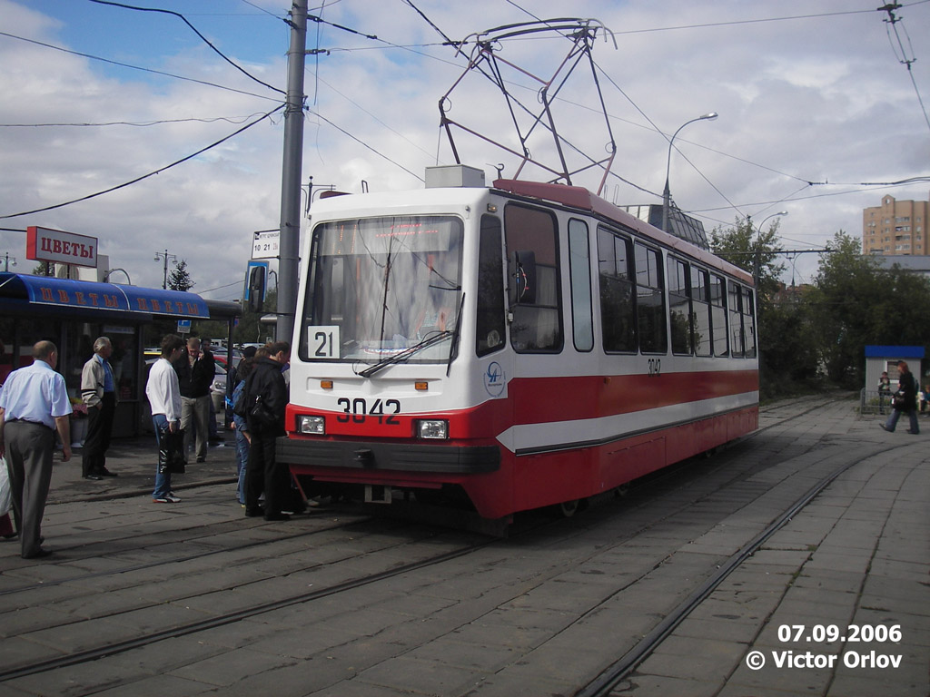 Москва, ЛМ-99АЭ / 71-134А № 3042