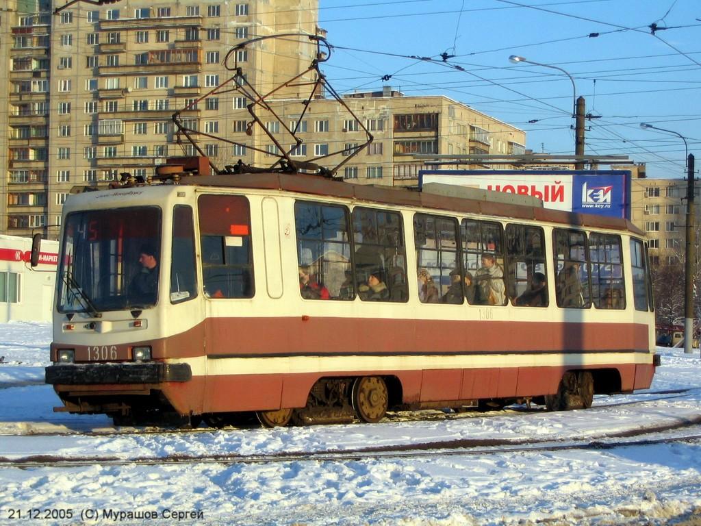 Санкт-Петербург, ЛМ-99К / 71-134К № 1306
