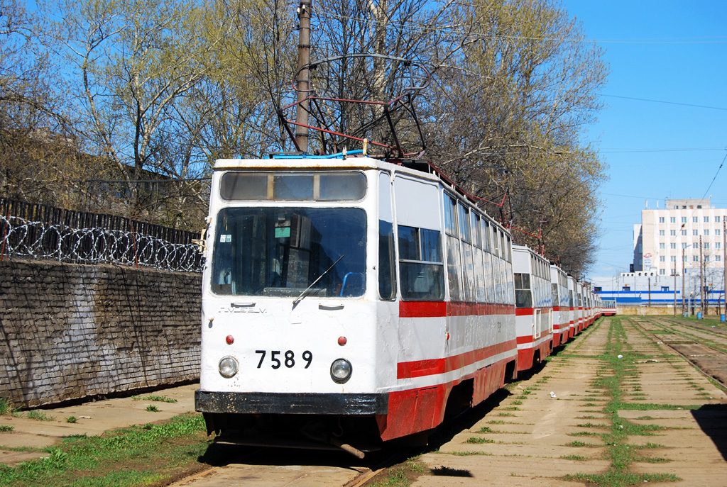 Санкт-Петербург, ЛМ-68М № 7589