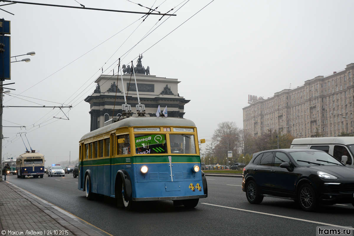 Санкт-Петербург, ЯТБ-1 № 44; Москва — Парад в честь 82-летия Московского троллейбуса