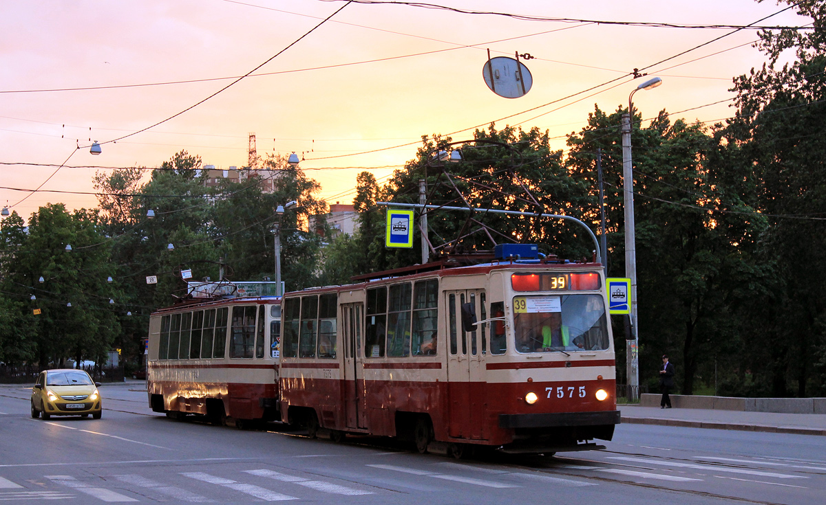 Санкт-Петербург, ЛМ-68М № 7575