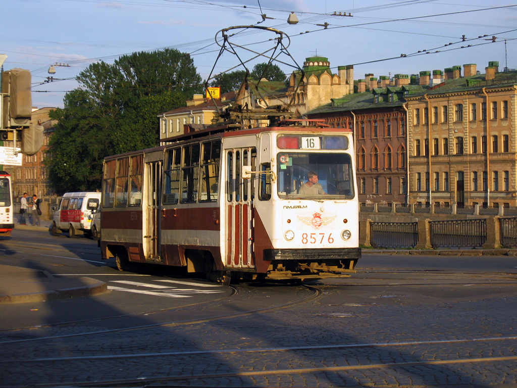 Санкт-Петербург, ЛМ-68М № 8576